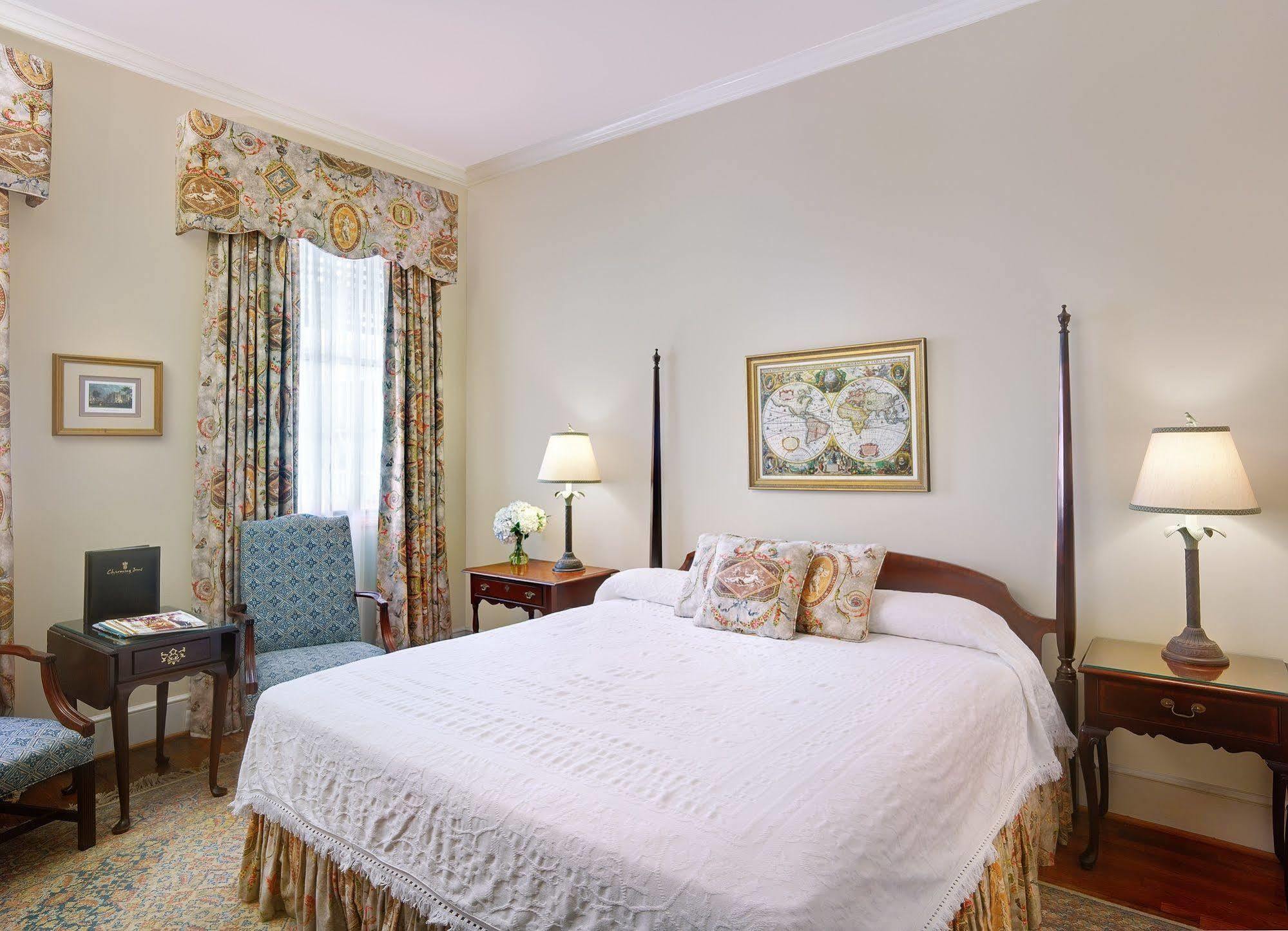 Kings Courtyard Inn Charleston Rum bild